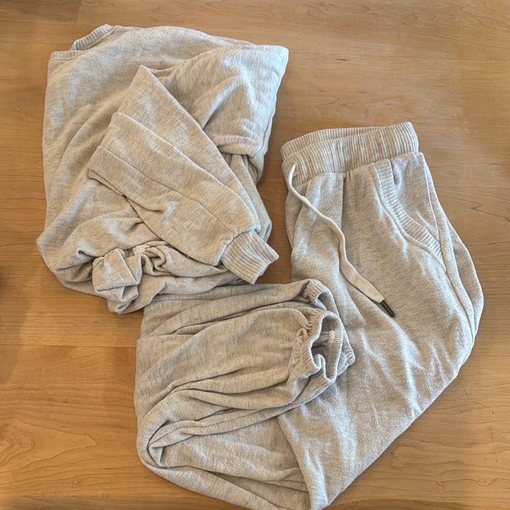 Project social tee set